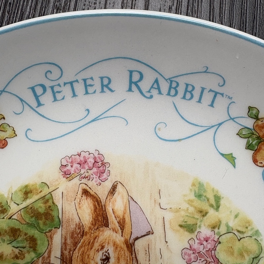 🩵Vintage Wedgwood Peter Rabbit Birthday Collector Plate NIB 1996 Made in England - Picture 6 of 12